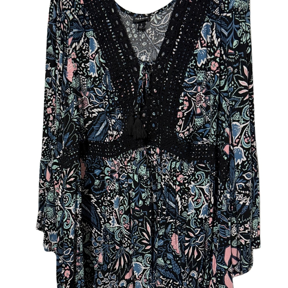 Torrid Floral V-Neck Peasant Top - Black with Pastel Print